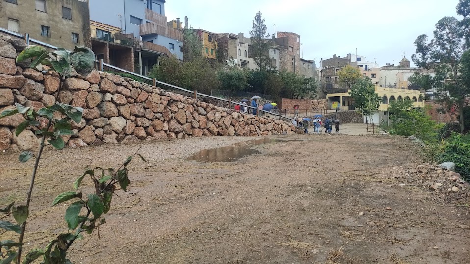 Finalitzades les obres de millora de l'àrea verda de la riba